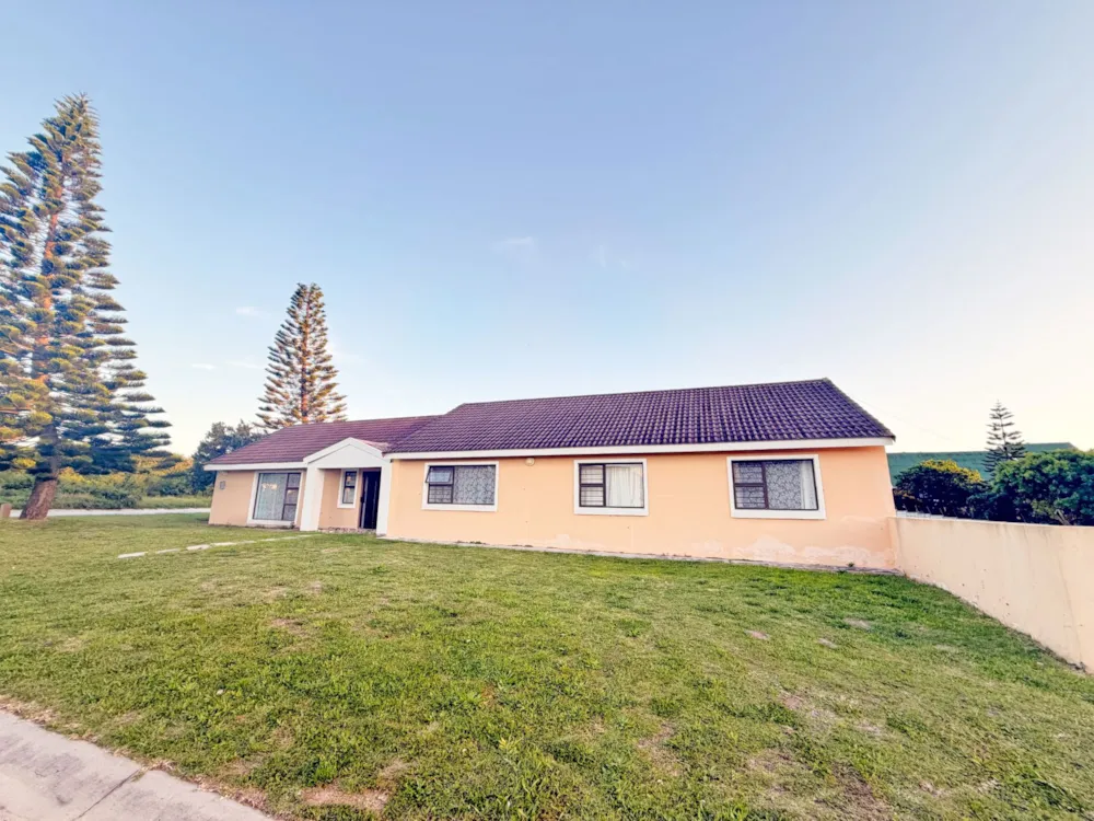 House for sale in Clarendon Marine - 1PLZ1754342