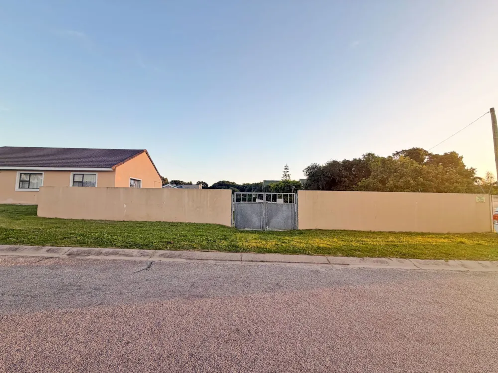 House for sale in Clarendon Marine - 1PLZ1754342