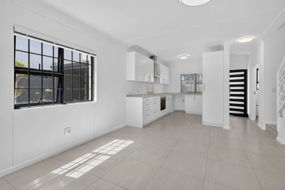 Townhouse for sale in Lakeside, Cape Town - KW1755611 Townhouse for sale in Lakeside, Cape Town - KW1755611