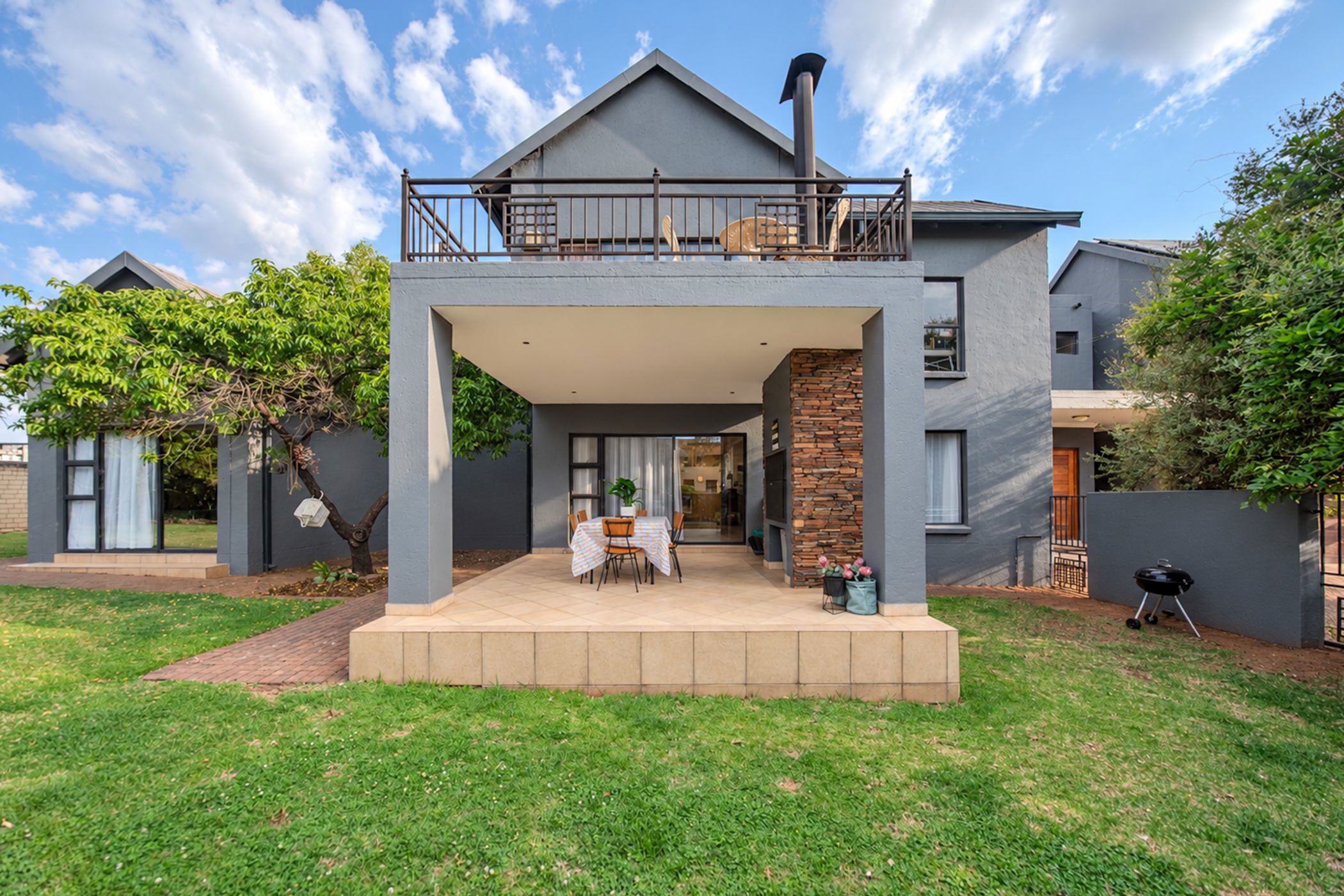 Security estate home for sale in Midstream Estate - CN1751627