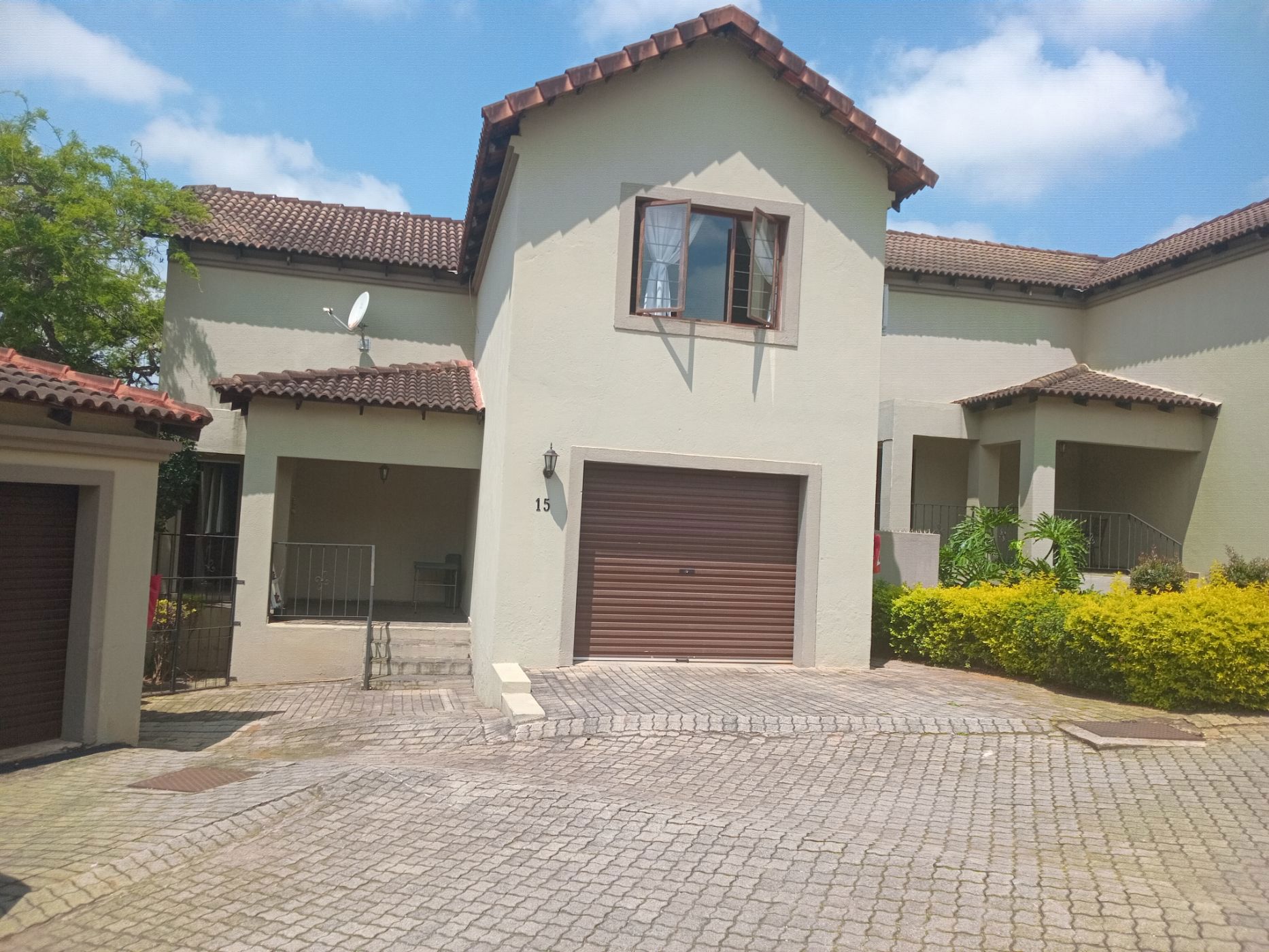 Townhouse to rent in Kingsview - 1WR1754864