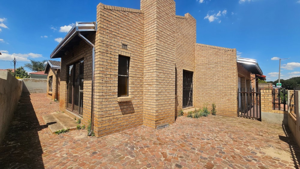 House for sale in Spruitview - BOK1754152 House for sale in Spruitview - BOK1754152