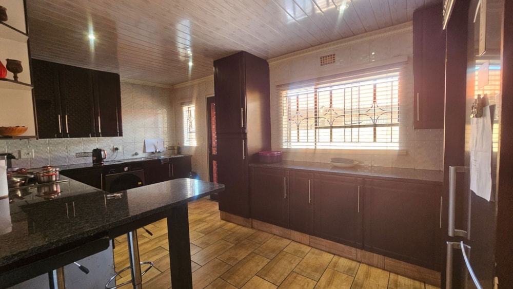 House for sale in Spruitview - BOK1754152 House for sale in Spruitview - BOK1754152