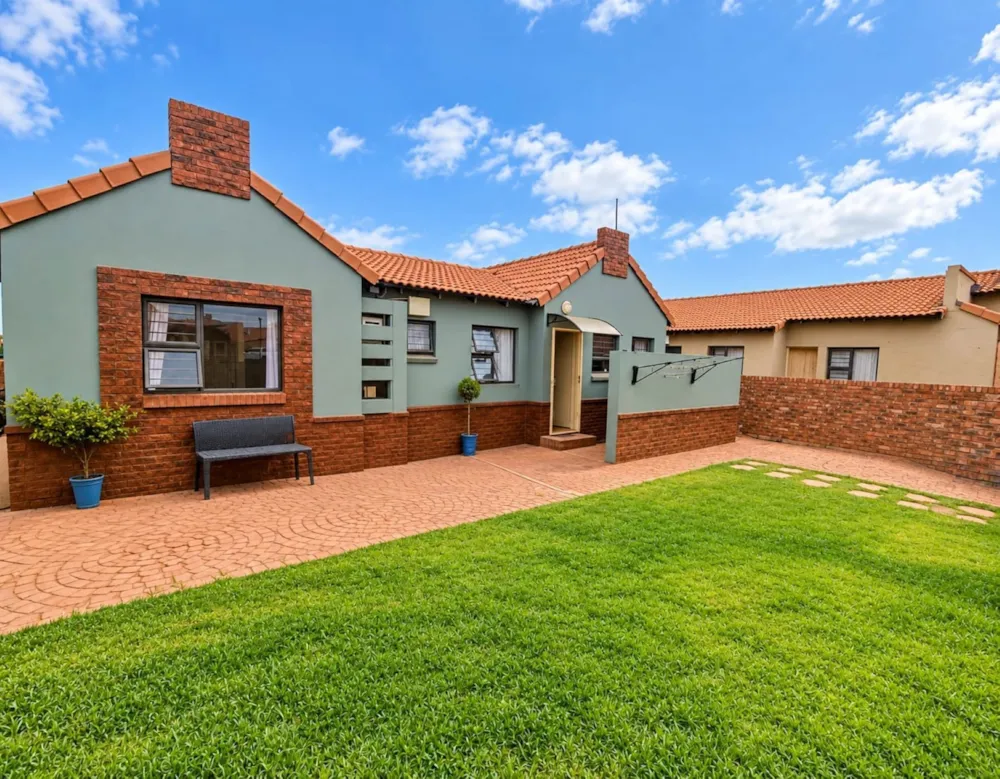 House to rent in Kathu - 1RN1742010