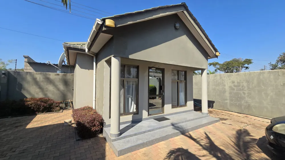 Studio apartment to rent in Woodlands Extension, Zambia - 3ZA1752960