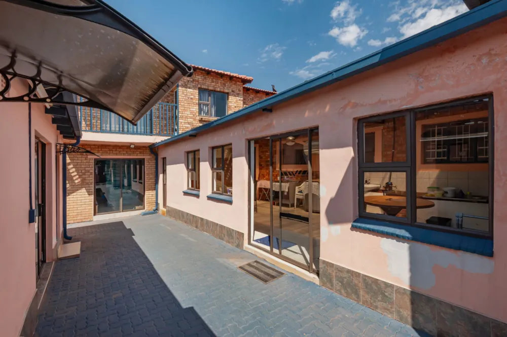 House for sale in Lenasia South - 1GV1756267 House for sale in Lenasia South - 1GV1756267