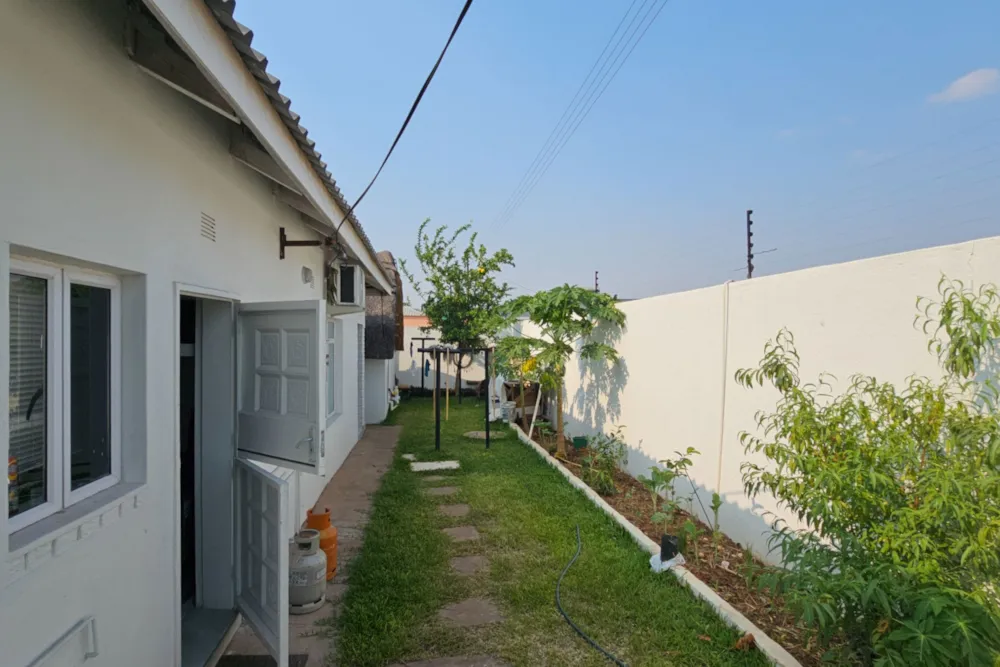 Single-storey house for sale in Victoria Falls, Zimbabwe - 3ZB1755871