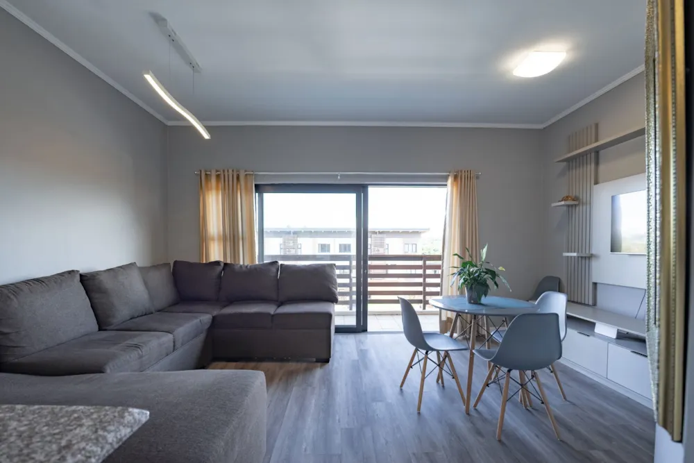 Double-storey apartment for sale in Cotswold Fenns - 1KF1756128