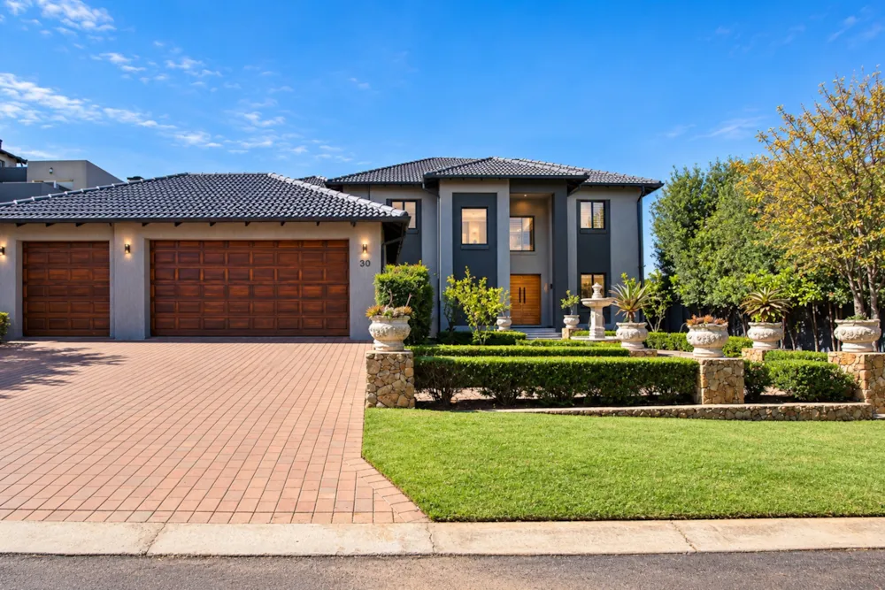 Security estate home for sale in Midlands Estate, Centurion - CN1753715 Security estate home for sale in Midlands Estate, Centurion - CN1753715