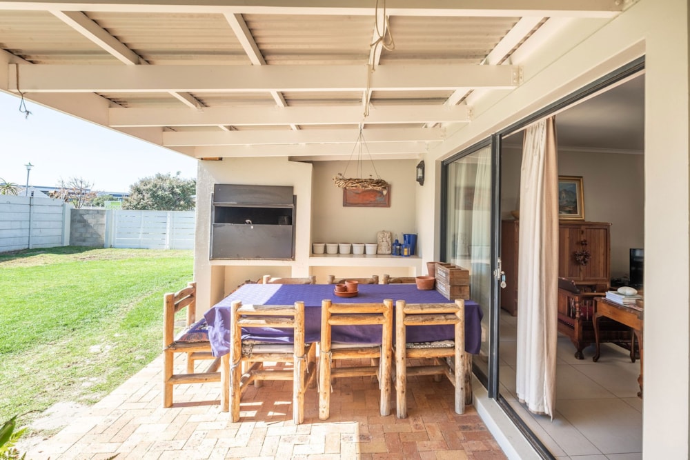 House for sale in Sunningdale, Blouberg - 1TV1753322