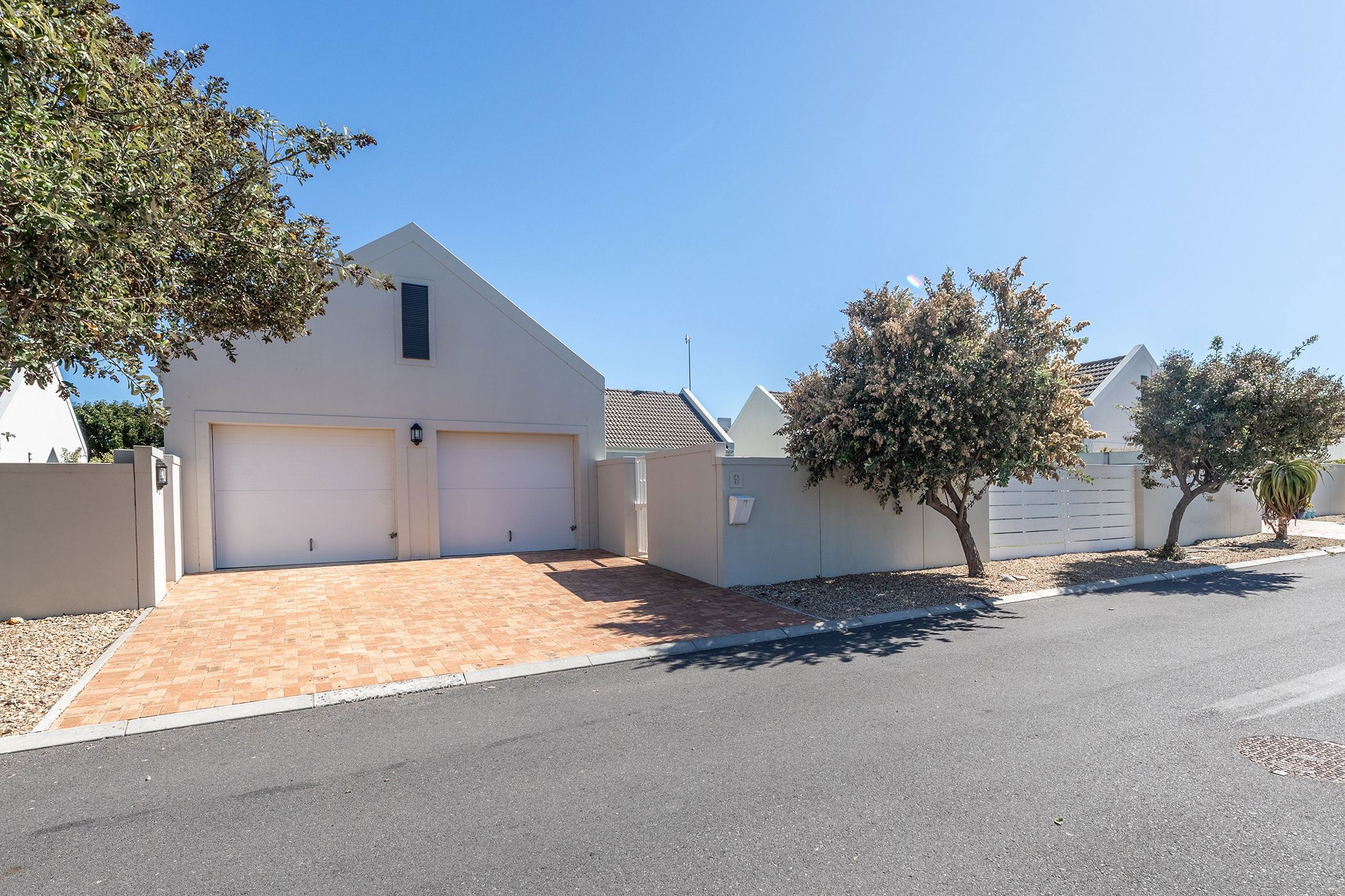 House for sale in Sunningdale, Blouberg - 1TV1753322