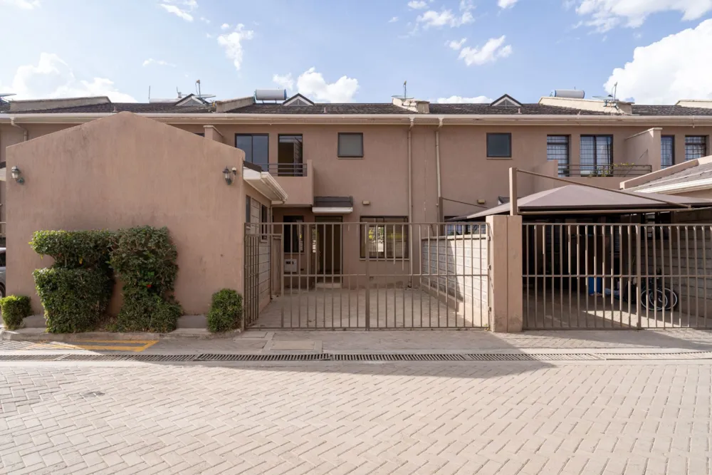 Townhouse for sale in Syokimau, Kenya - 3KE1754891