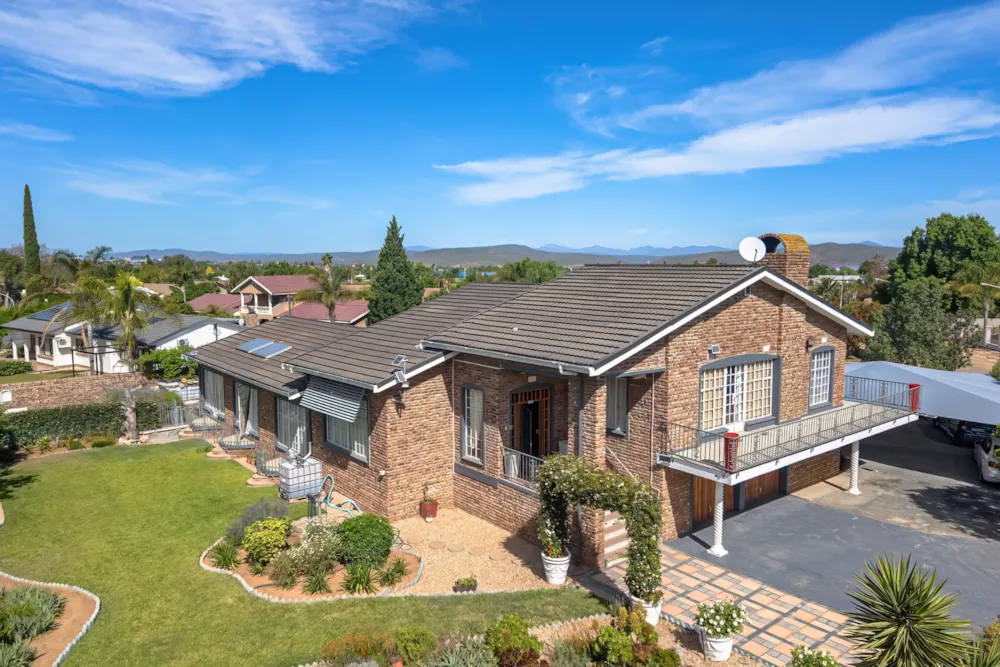 House for sale in Wesbank, Oudtshoorn - 1OU1755159 House for sale in Wesbank, Oudtshoorn - 1OU1755159