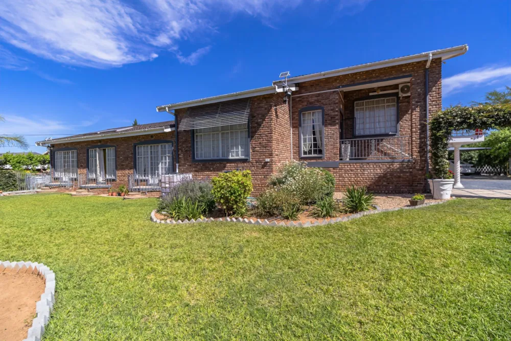 House for sale in Wesbank, Oudtshoorn - 1OU1755159 House for sale in Wesbank, Oudtshoorn - 1OU1755159