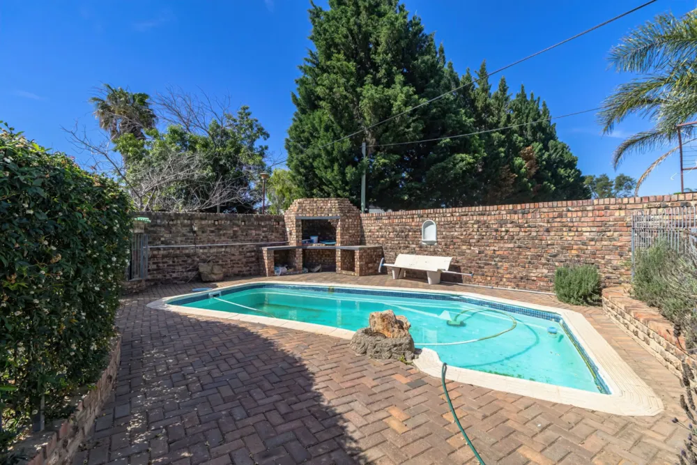 House for sale in Wesbank, Oudtshoorn - 1OU1755159 House for sale in Wesbank, Oudtshoorn - 1OU1755159