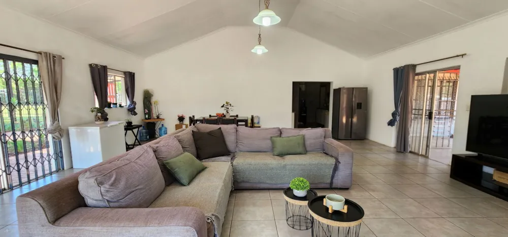 Lifestyle property for sale in Zwartkop - CN1755750 Lifestyle property for sale in Zwartkop - CN1755750