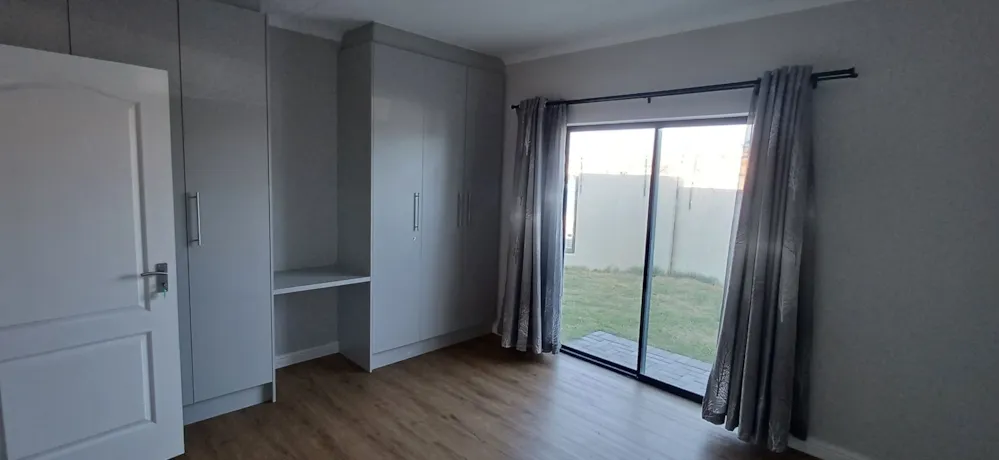 Apartment for sale in Sandown, Blouberg - 1TV1753822