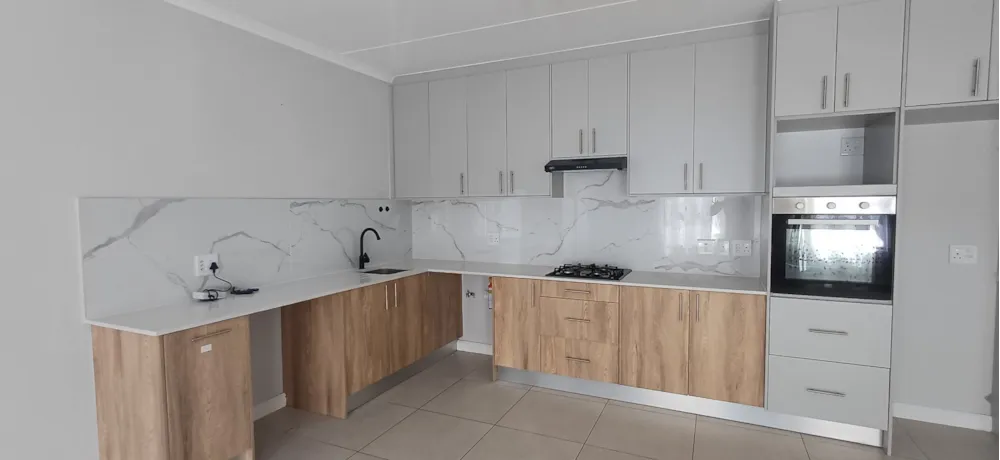 Apartment for sale in Sandown, Blouberg - 1TV1753822