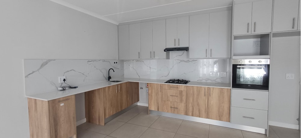 Apartment for sale in Sandown, Blouberg - 1TV1753822 Apartment for sale in Sandown, Blouberg - 1TV1753822