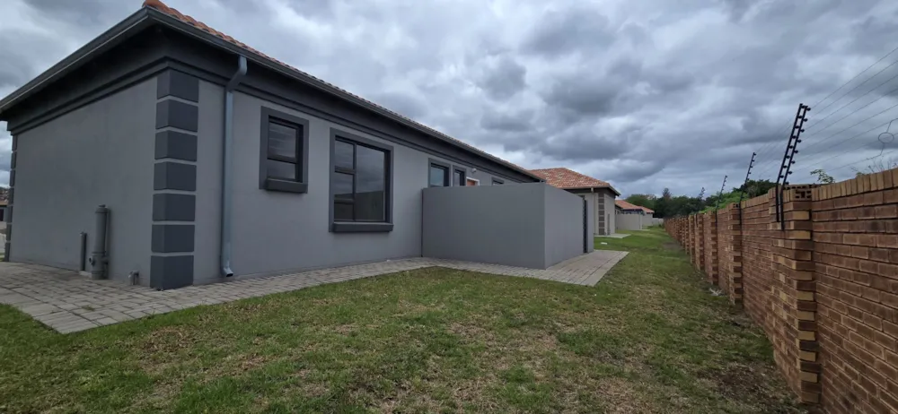 House for sale in Ngwenya River Estate - 1HR1754435