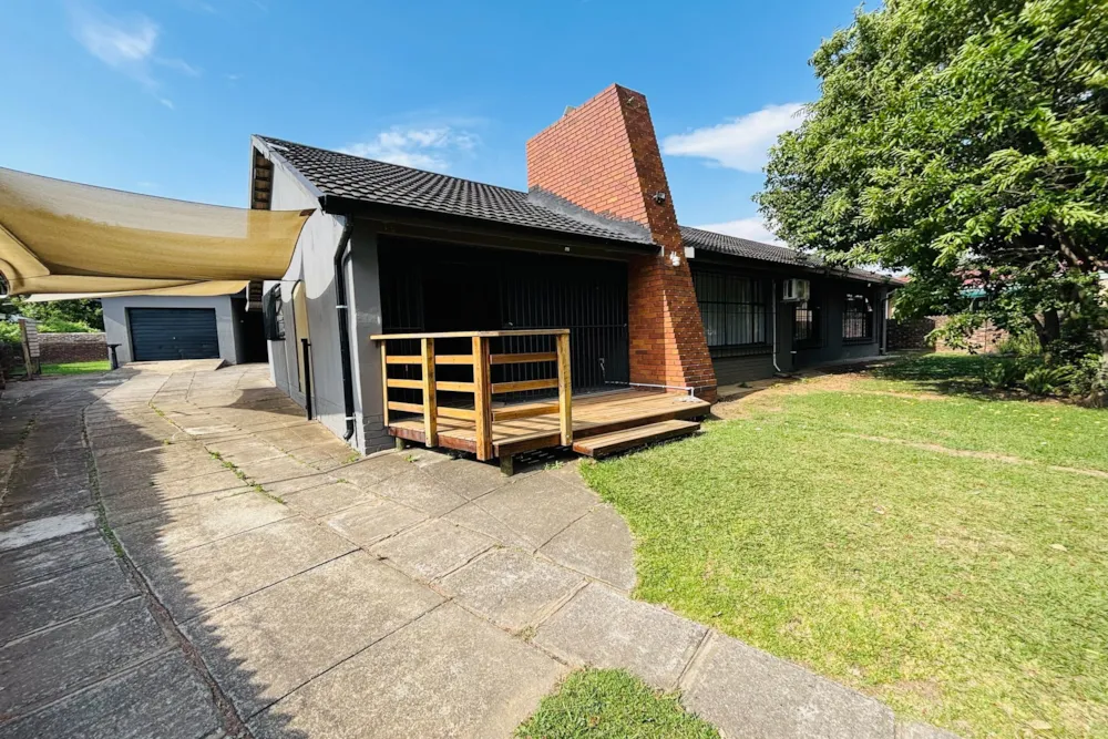 House for sale in Sunnyridge, Newcastle - 1NW1753897 House for sale in Sunnyridge, Newcastle - 1NW1753897