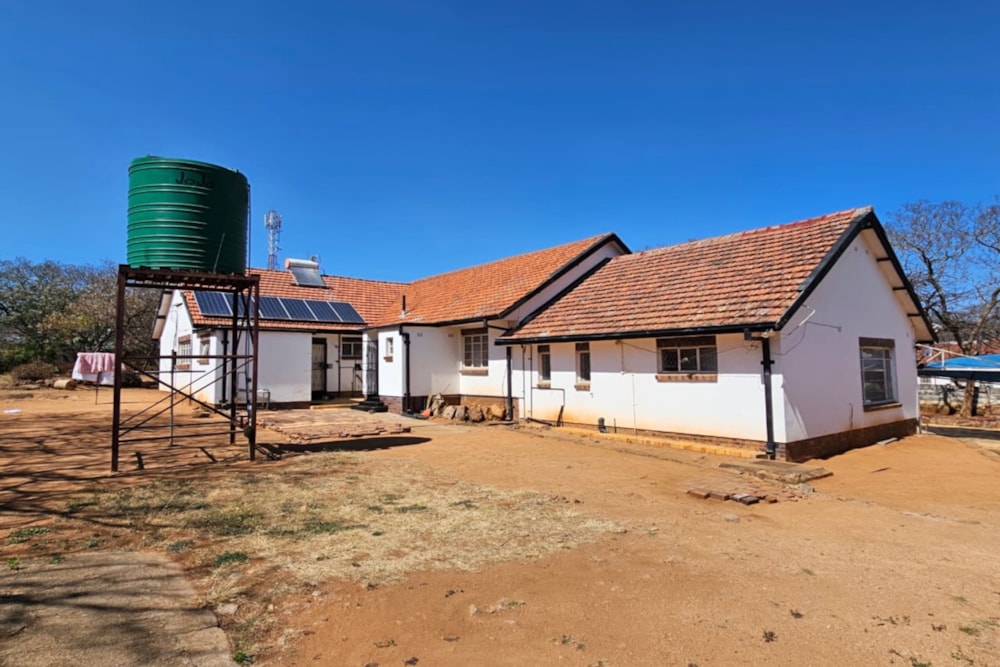 House for sale in Hillside, Bulawayo, Zimbabwe - 3ZB1753856 House for sale in Hillside, Bulawayo, Zimbabwe - 3ZB1753856