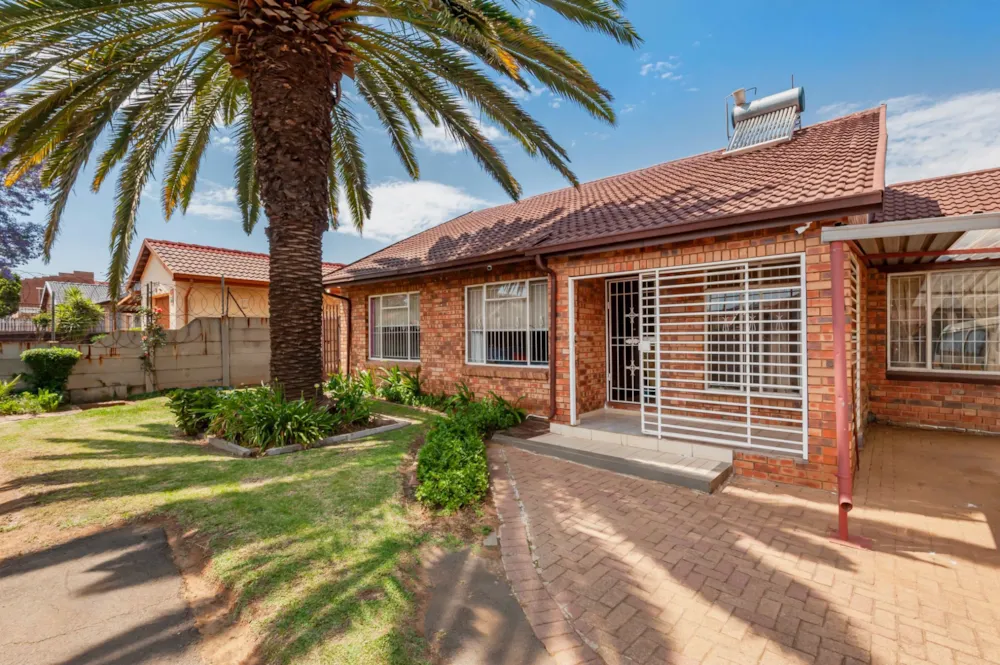 House for sale in Lenasia South - 1GV1756264 House for sale in Lenasia South - 1GV1756264