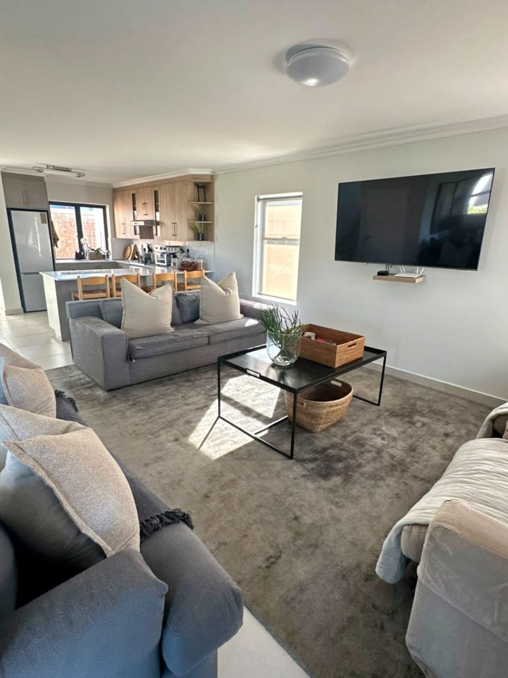 Double-storey house to rent in Renosterbos Estate - 1MB1753962 Double-storey house to rent in Renosterbos Estate - 1MB1753962