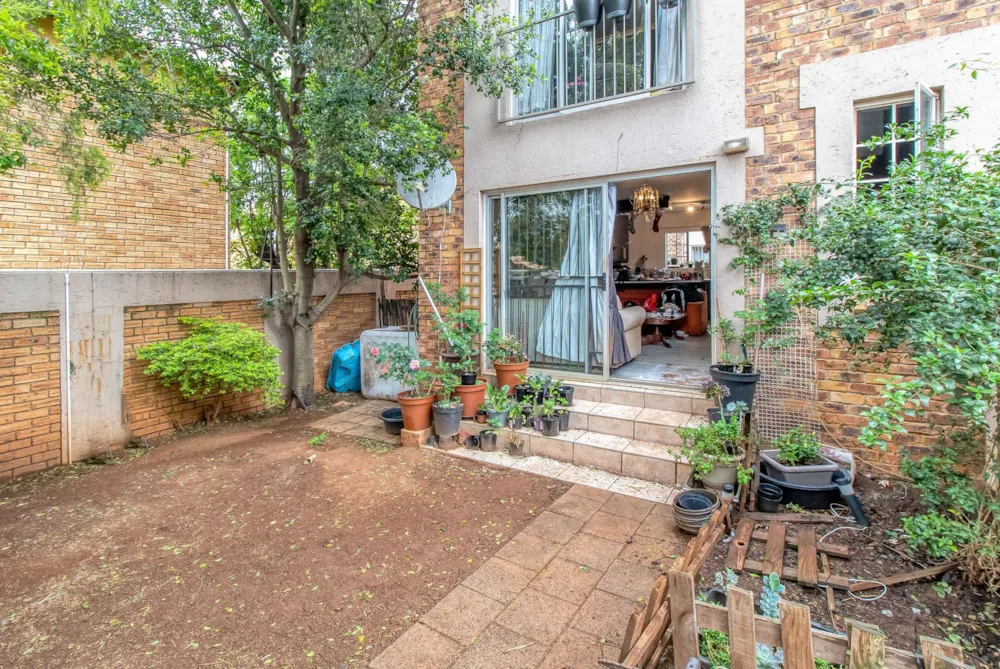 Double-storey apartment for sale in North Riding - FW1754154 Double-storey apartment for sale in North Riding - FW1754154