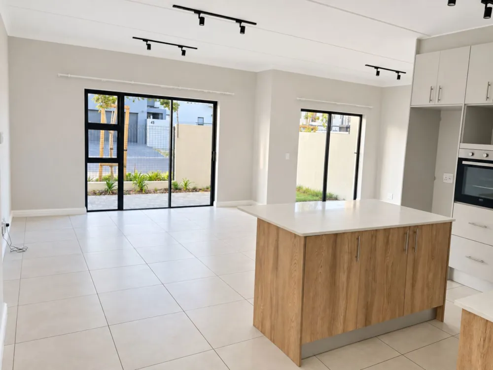 Townhouse to rent in Sandown, Blouberg - 1TV1754361 Townhouse to rent in Sandown, Blouberg - 1TV1754361