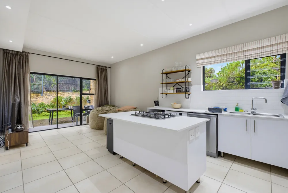 Apartment for sale in Hyde Park, Sandton - HP1753991 Apartment for sale in Hyde Park, Sandton - HP1753991