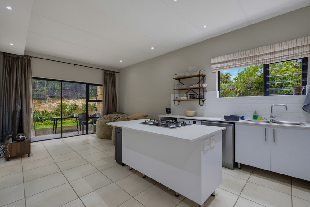 Apartment for sale in Hyde Park, Sandton - HP1753991 Apartment for sale in Hyde Park, Sandton - HP1753991