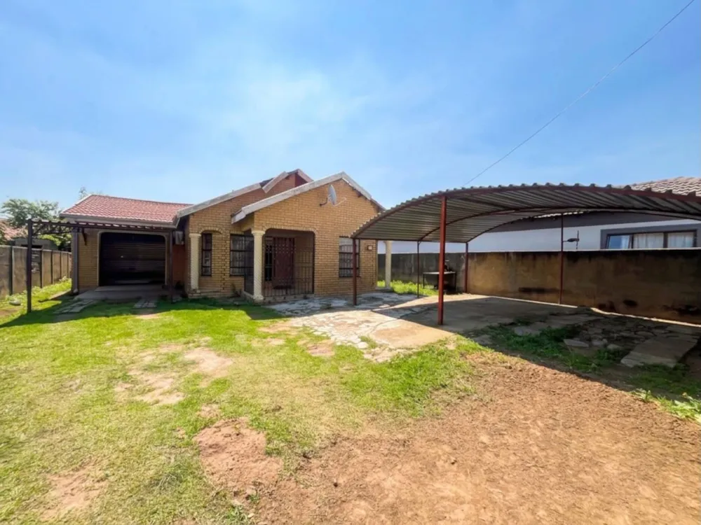 House for sale in Newcastle - 1NW1754239 House for sale in Newcastle - 1NW1754239