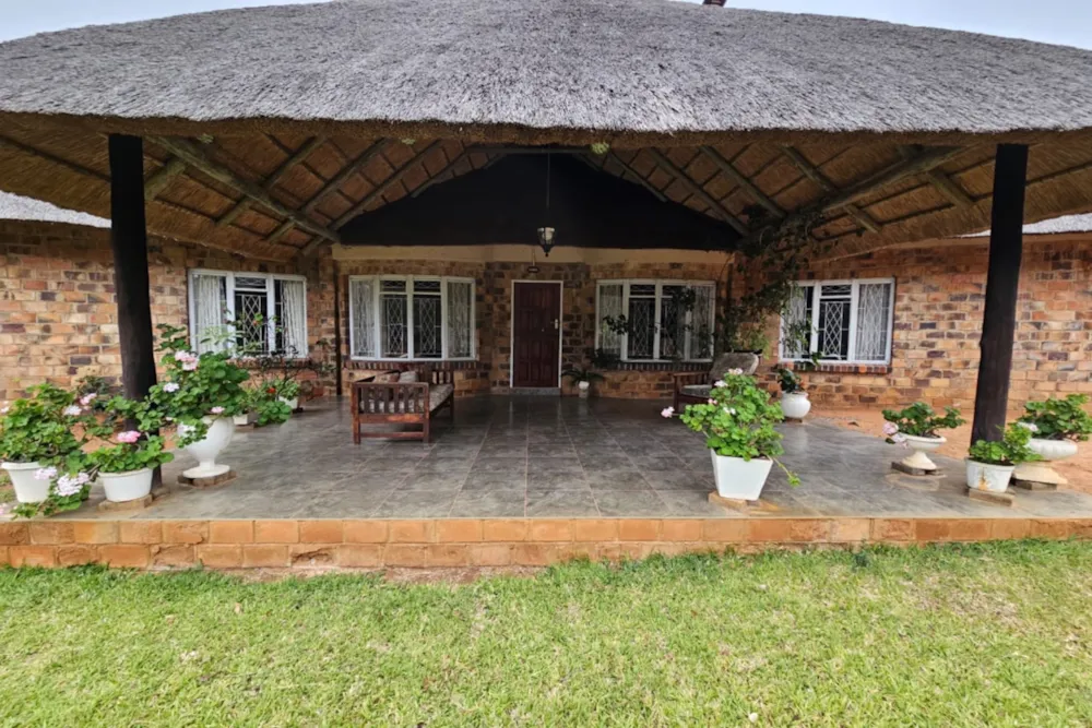 House for sale in Burnside, Bulawayo, Zimbabwe - 3ZB1754064 House for sale in Burnside, Bulawayo, Zimbabwe - 3ZB1754064