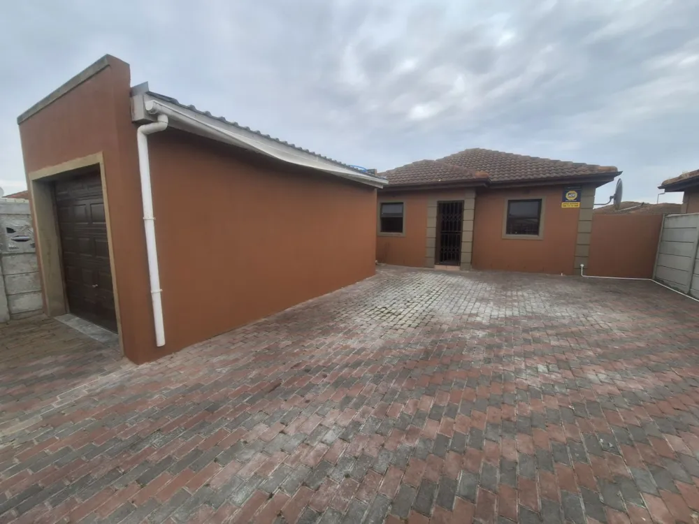 House for sale in Stratford Green - 1KV1754096