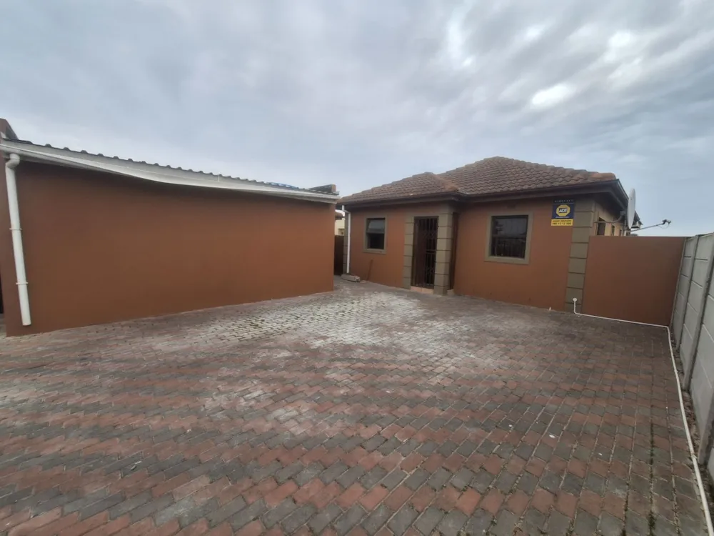 House for sale in Stratford Green - 1KV1754096