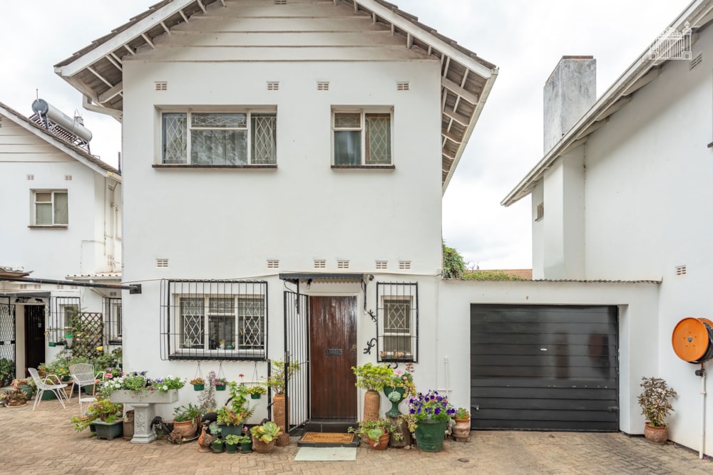 Double-storey apartment to rent in Avondale, Zimbabwe - 3ZB1754133 Double-storey apartment to rent in Avondale, Zimbabwe - 3ZB1754133