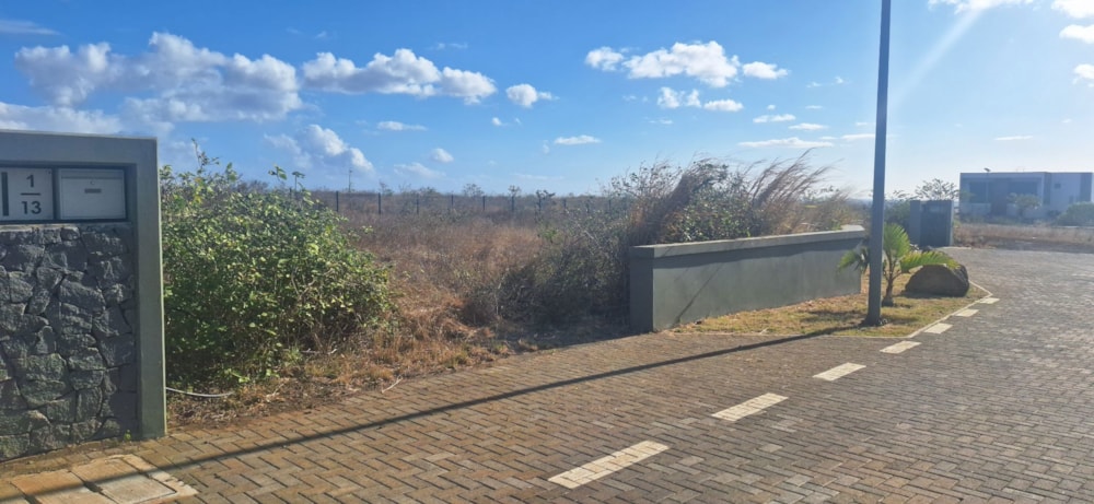 Residential vacant land for sale in Flic en Flac, Mauritius - MUR1754157 Residential vacant land for sale in Flic en Flac, Mauritius - MUR1754157