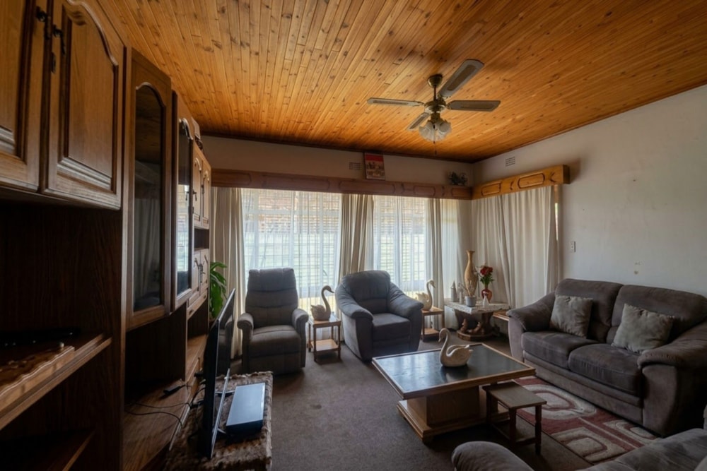 House for sale in Vanderbijlpark SE 3 - 1VT1754234 House for sale in Vanderbijlpark SE 3 - 1VT1754234