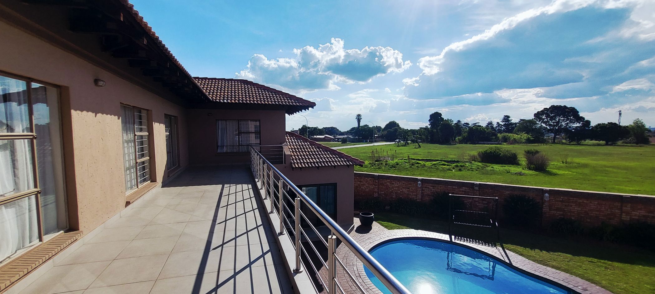 Double-storey house for sale in Sunair Park - 1BJ1754363