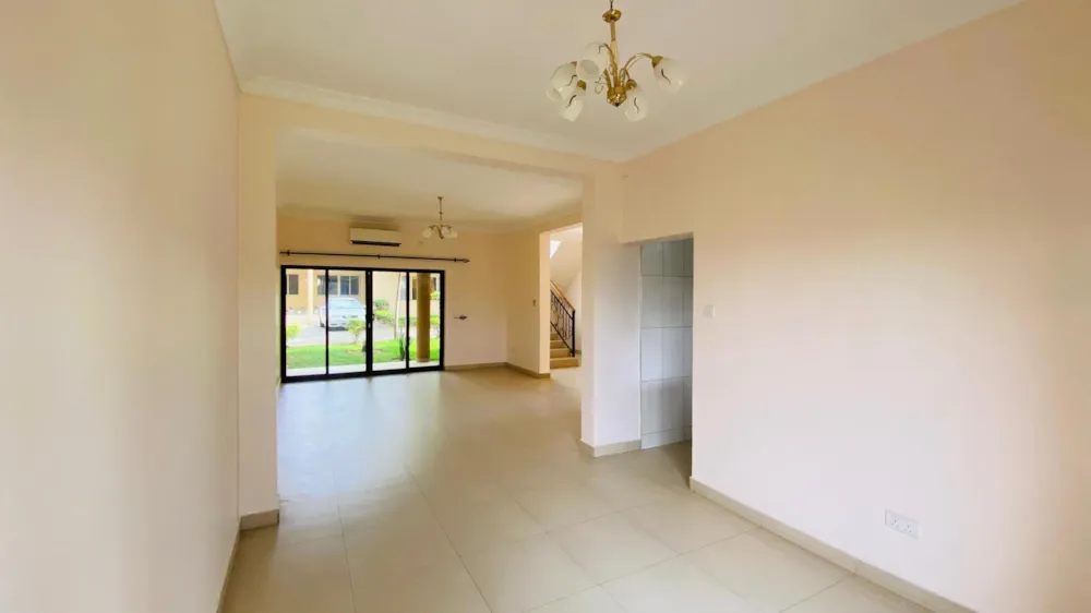 Double-storey apartment to rent in Chudleigh, Zambia - 3ZA1754200 Double-storey apartment to rent in Chudleigh, Zambia - 3ZA1754200
