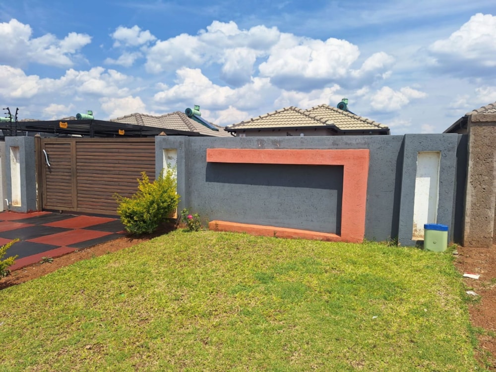 House for sale in Soshanguve VV - PTM1754235 House for sale in Soshanguve VV - PTM1754235