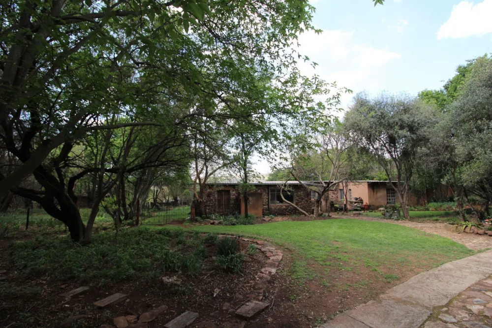 Mixed use farm for sale in Lanseria - 1HR1754244