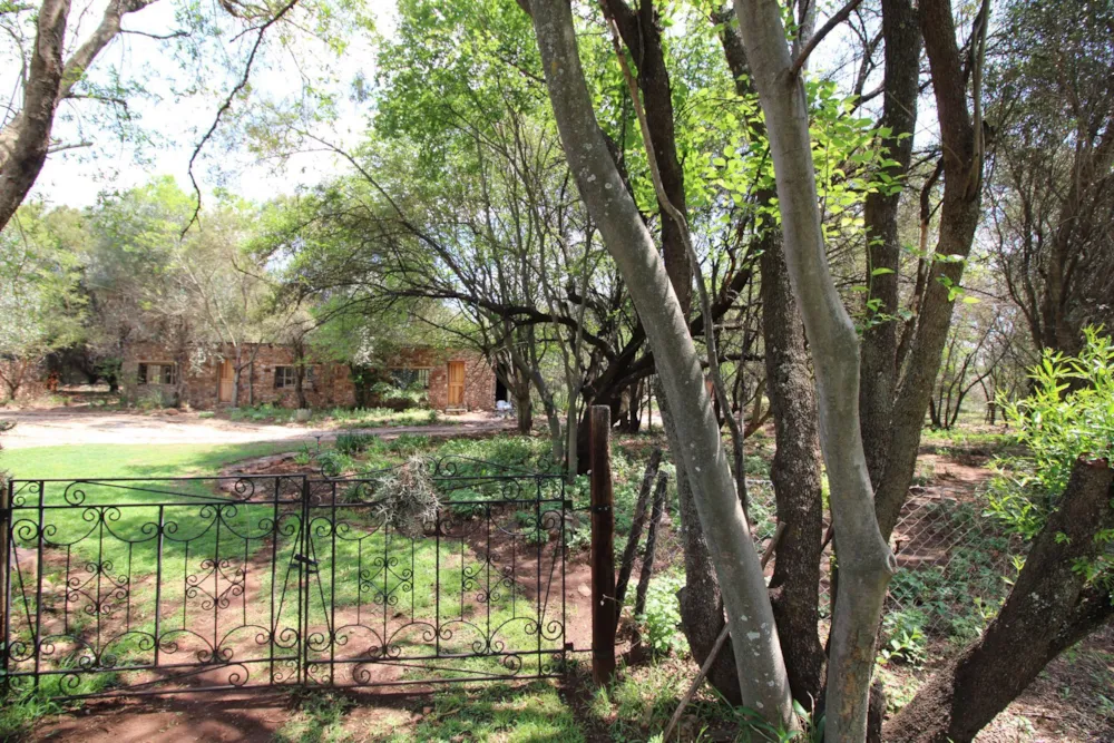 Mixed use farm for sale in Lanseria - 1HR1754244