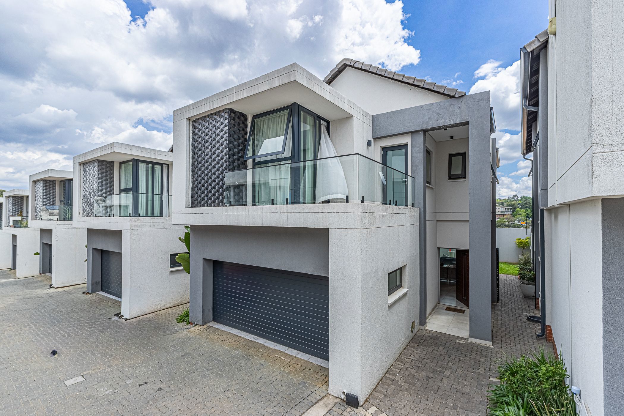 Double-storey cluster for sale in Bryanston East - HP1754337
