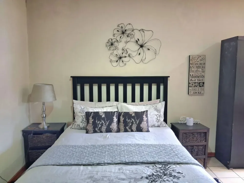 Guesthouse for sale in Rowhill - 1SP1754348