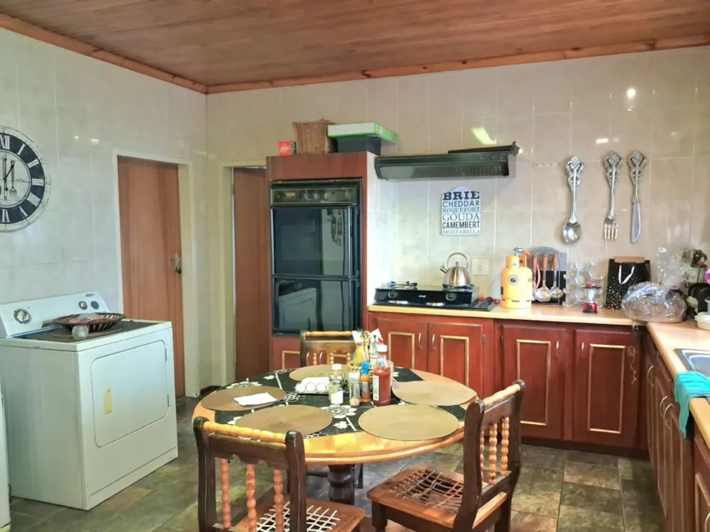 Guesthouse for sale in Rowhill - 1SP1754357 Guesthouse for sale in Rowhill - 1SP1754357