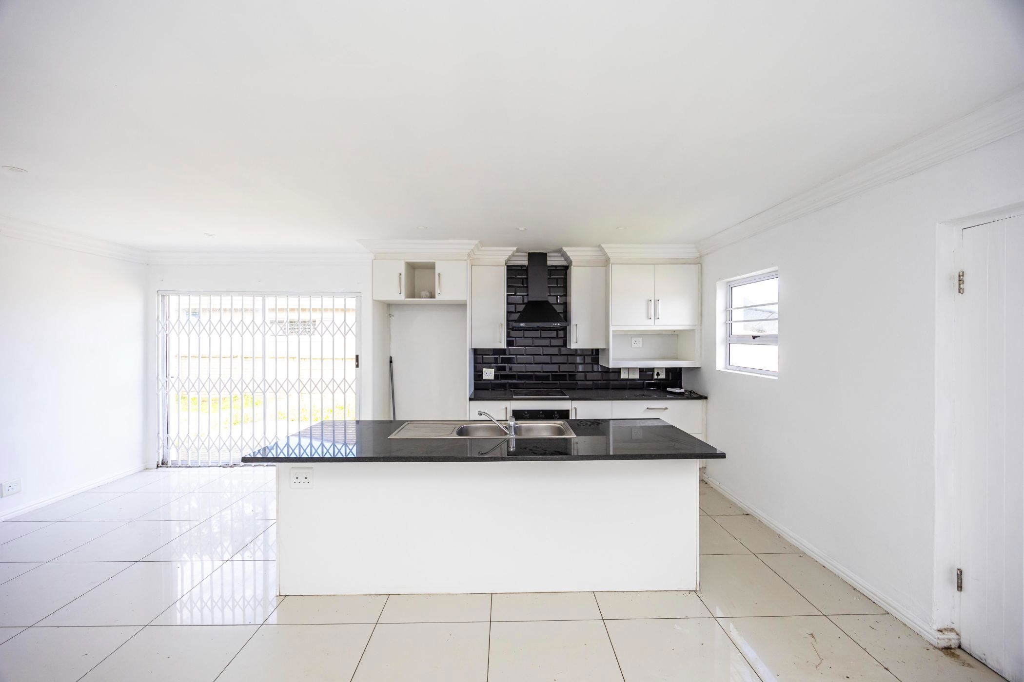 Townhouse for sale in Gonubie - 1EZ1754420