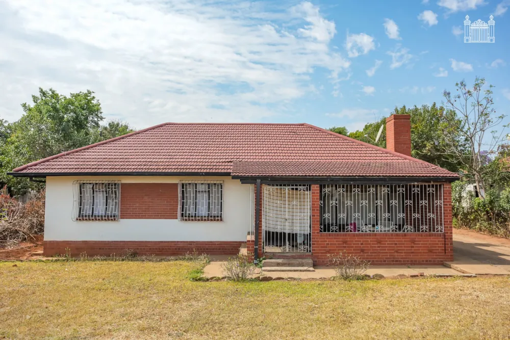 Single-storey house for sale in Braeside, Zimbabwe - 3ZB1754780 Single-storey house for sale in Braeside, Zimbabwe - 3ZB1754780