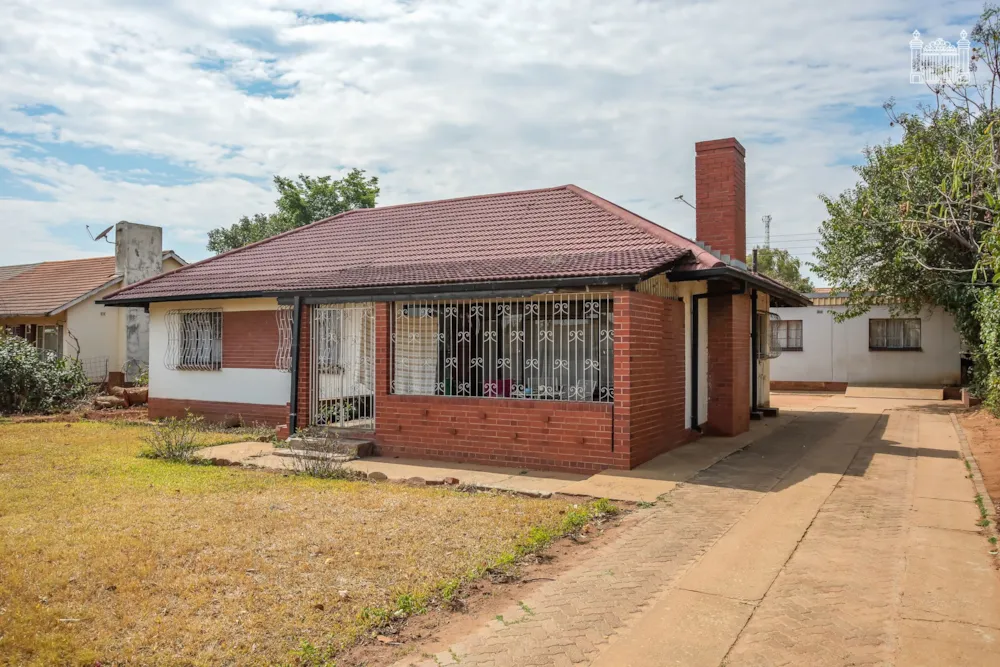 Single-storey house for sale in Braeside, Zimbabwe - 3ZB1754780 Single-storey house for sale in Braeside, Zimbabwe - 3ZB1754780